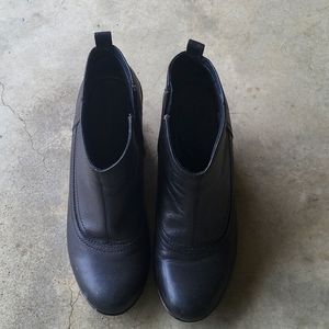 EUC DANSKO SIZE 10 HIGH HEEL BOOTS